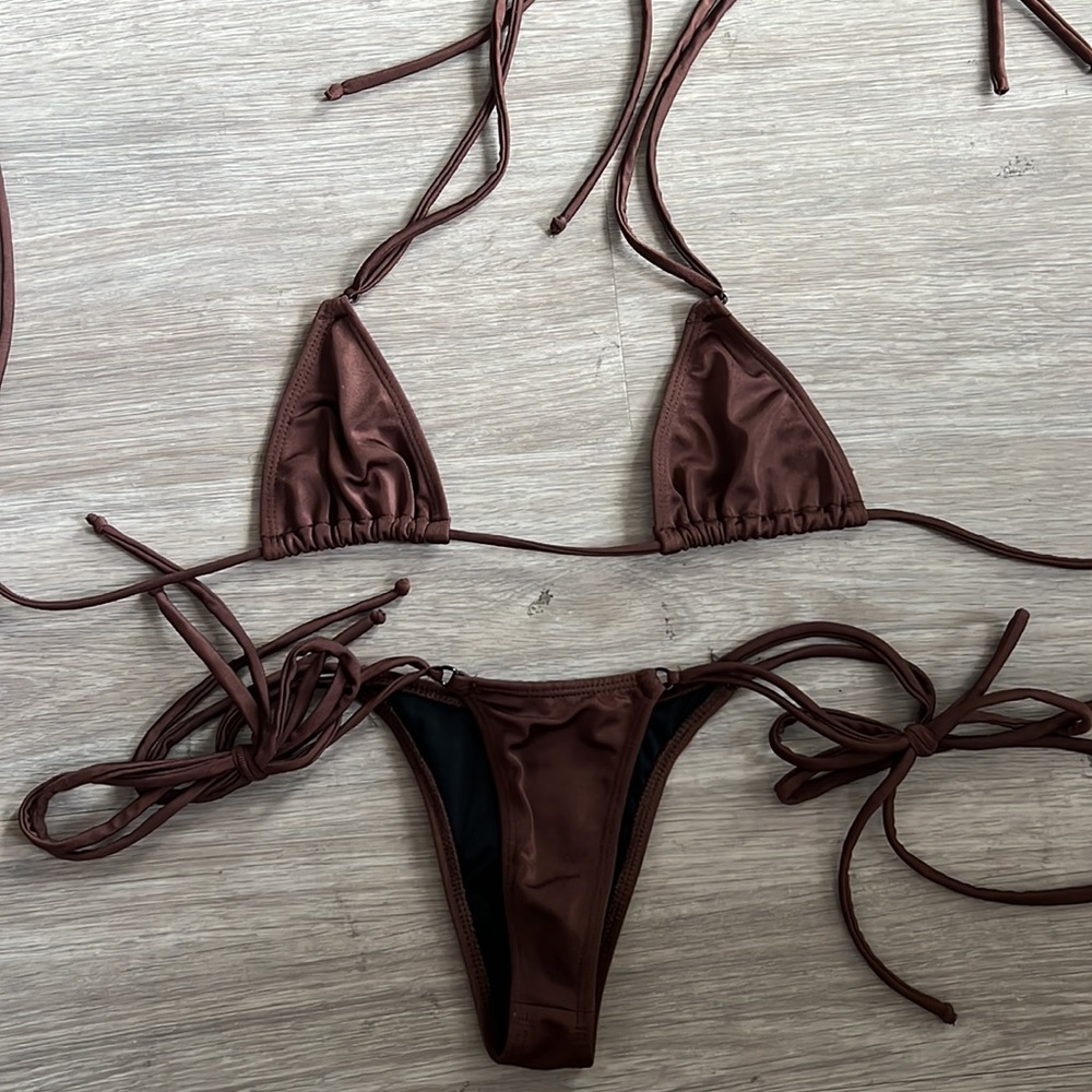 Coulbourne Boa Bikini in brown